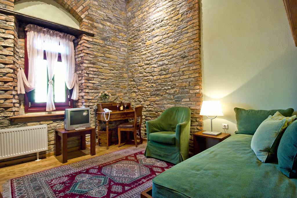 Anovolios Boutique Hotel Agios Georgios Nileias Bagian luar foto